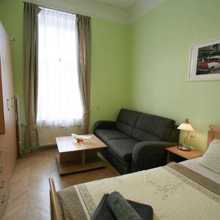 Apartment No. 4B I.P.Pavlova 32 カルロヴィ・ヴァリ エクステリア 写真